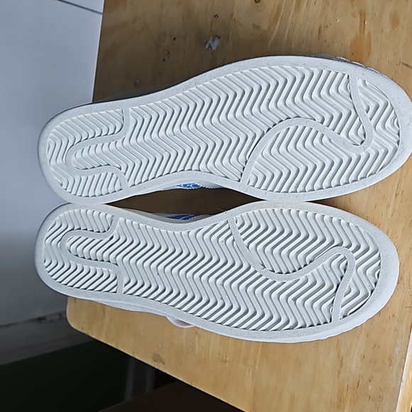 ADIDAS HELLO KITTY SNEAKERS - Picture 8 of 16